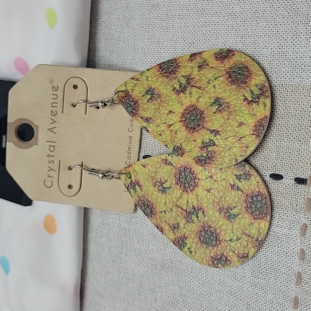 Crystal Avenue Sunflower Earrings 10$